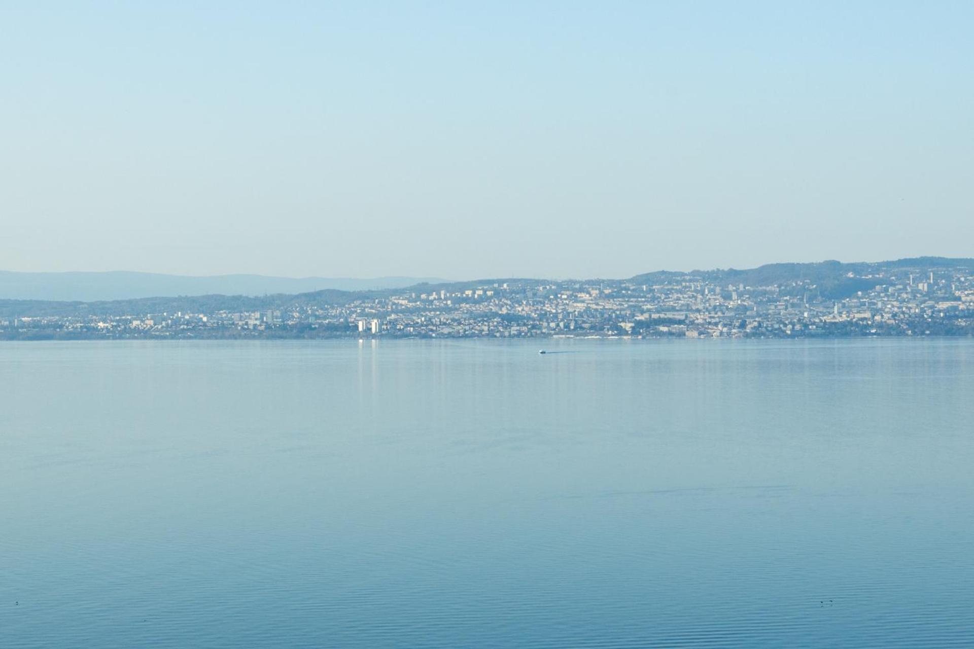 Ethic étapes Côté Lac Evian Quarto foto